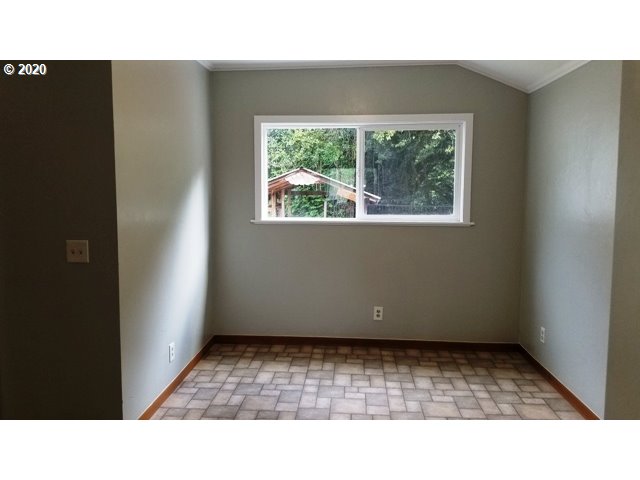 52535 Big Creek Road Myrtle Point, OR 97458 - Photo 19 of 31 Gallery Image 19