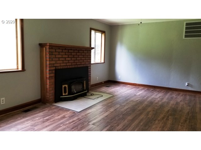 52535 Big Creek Road Myrtle Point, OR 97458 - Photo 21 of 31 Gallery Image 21