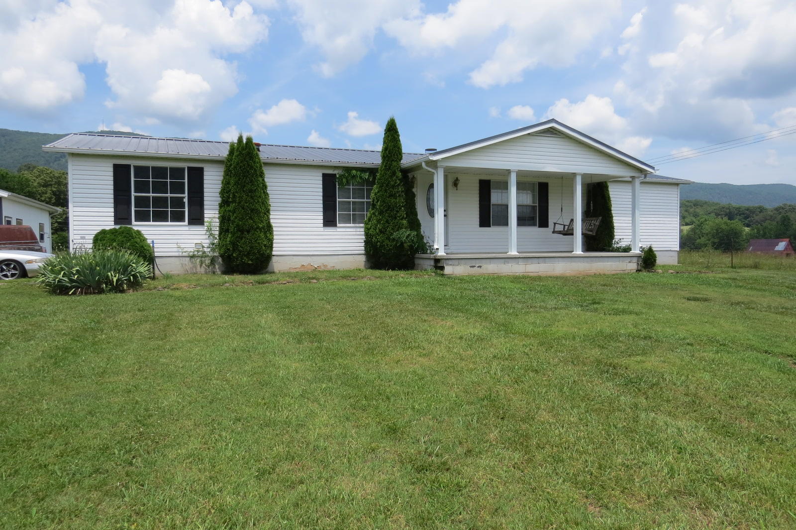 5035 Rutledge Pike Rutledge, TN 37861 - Photo 1 of 29 Front of home