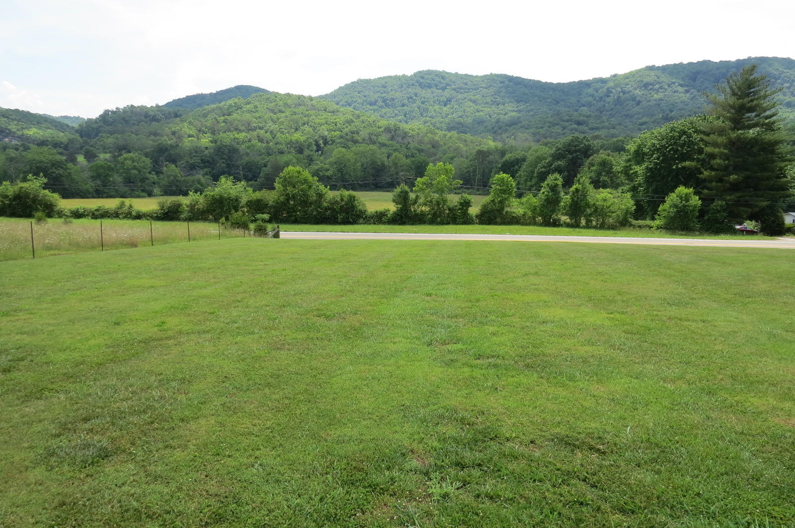 5035 Rutledge Pike Rutledge, TN 37861 - Photo 3 of 29 Front Yard