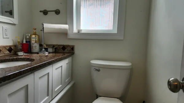 $2,500 | 513 South Brooks Street, Madison, WI 53715