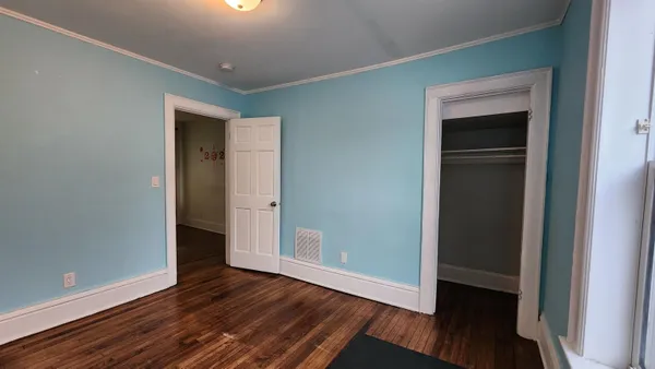 $2,500 | 513 South Brooks Street, Madison, WI 53715