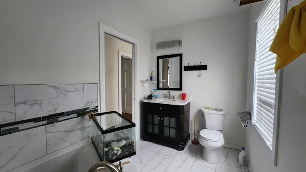$2,500 | 513 South Brooks Street, Madison, WI 53715