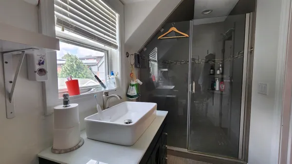 $2,500 | 513 South Brooks Street, Madison, WI 53715