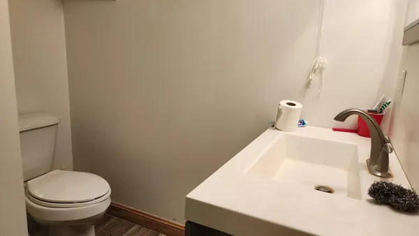 $2,500 | 513 South Brooks Street, Madison, WI 53715