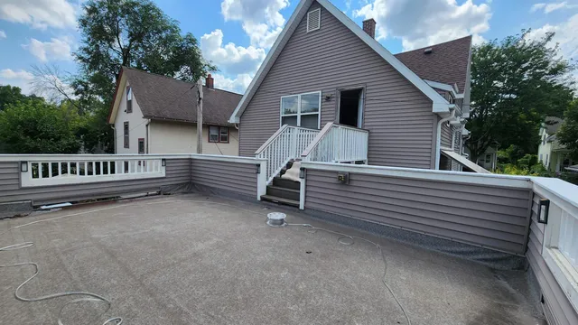 $3,000 | 513 South Brooks Street, Madison, WI 53715
