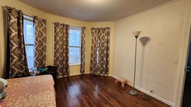 $3,000 | 513 South Brooks Street, Madison, WI 53715