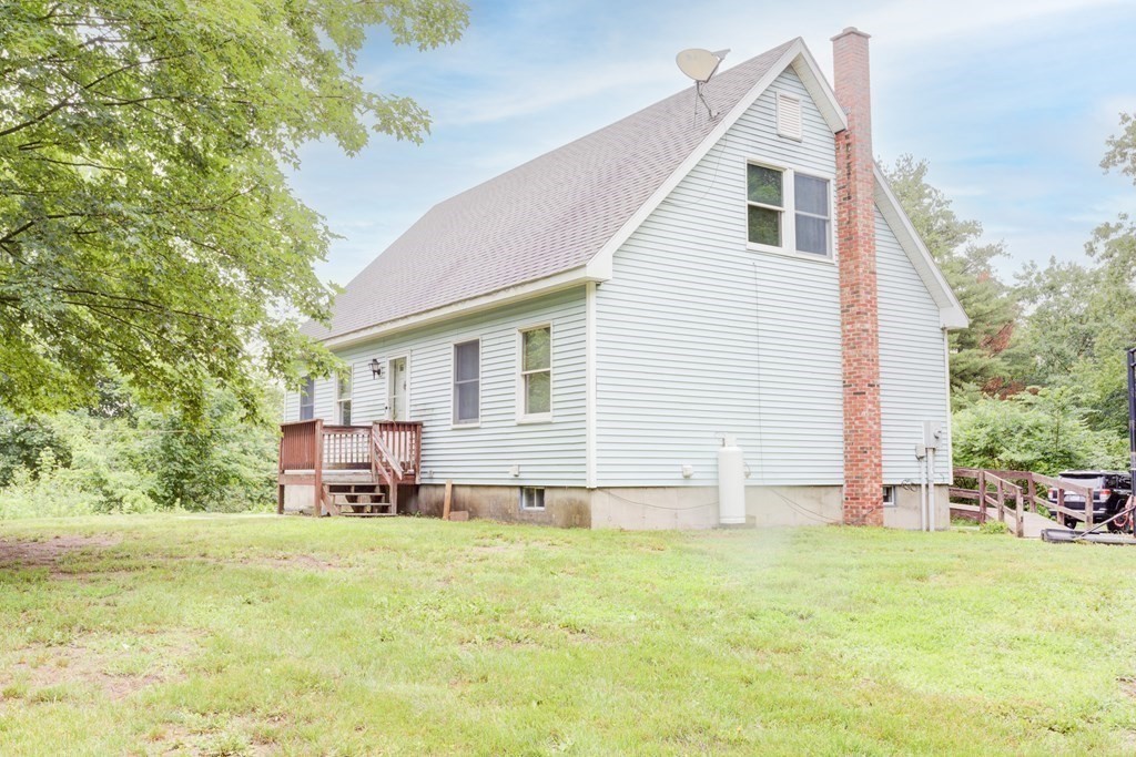 47 Leyden Road Greenfield, MA 01301 - Photo 3 of 39 Gallery Image 3