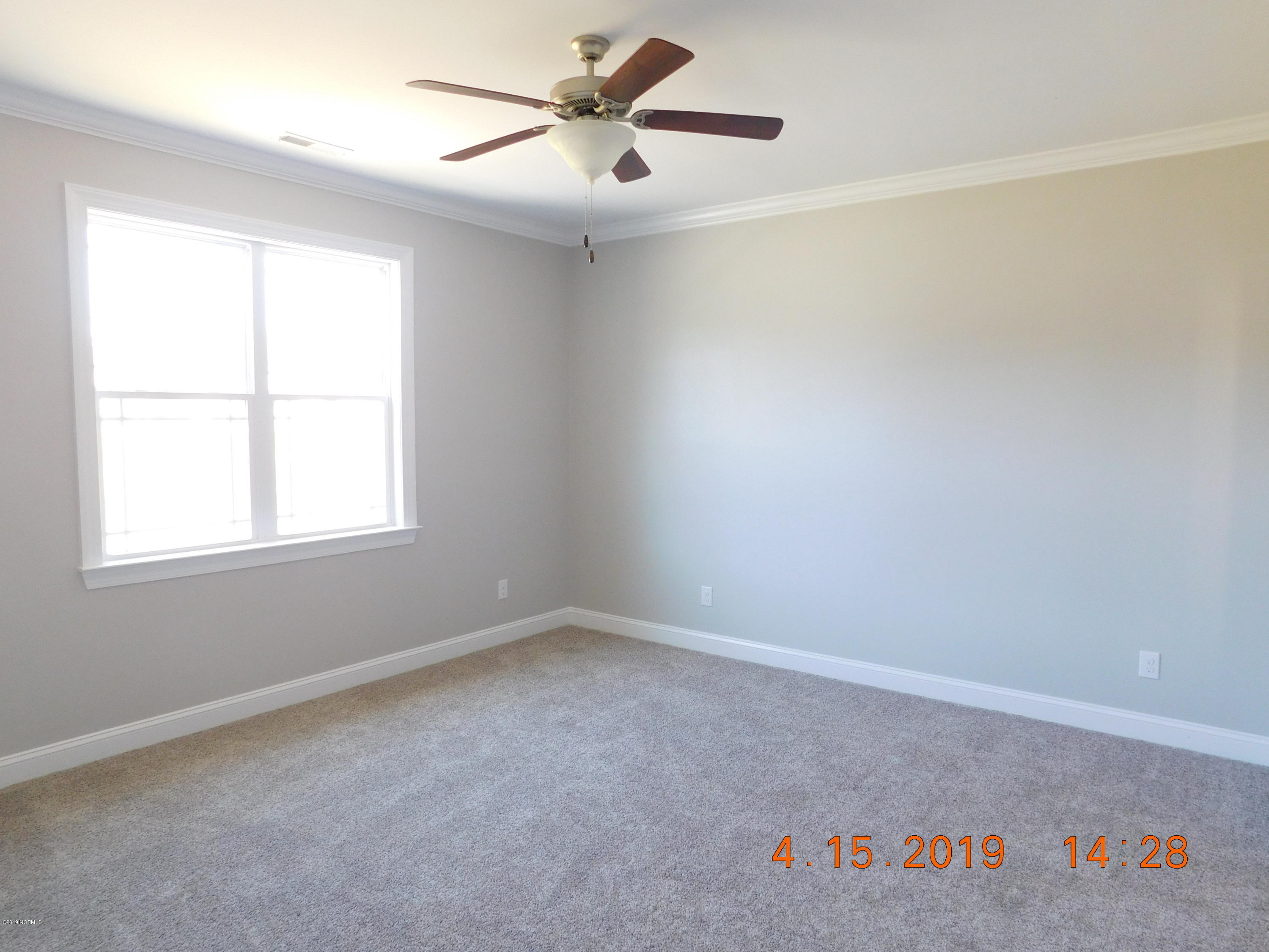501 Diamond Ridge Court Hubert, NC 28539 - Photo 7 of 20 DSCN2942