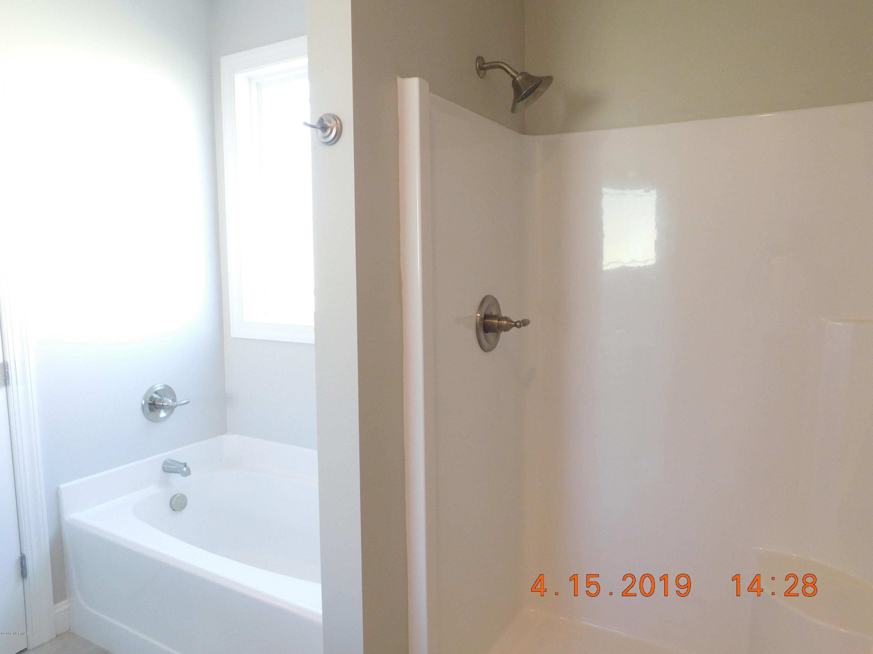 501 Diamond Ridge Court Hubert, NC 28539 - Photo 9 of 20 DSCN2944