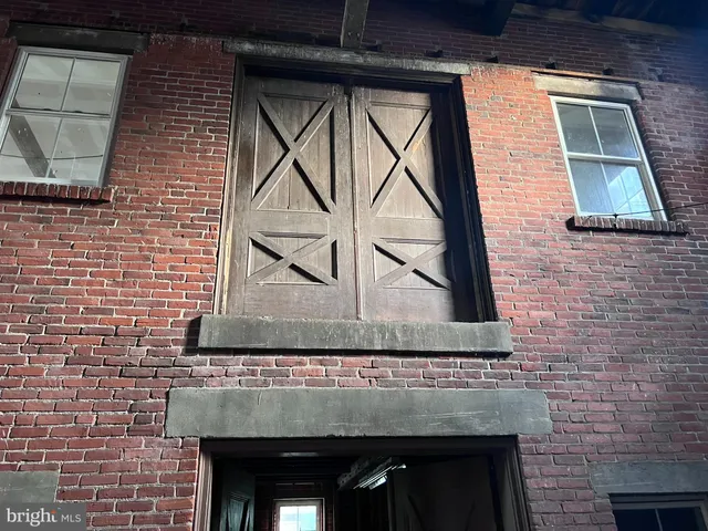 $499,999 | 20 North Main Street, Richlandtown, PA 18955