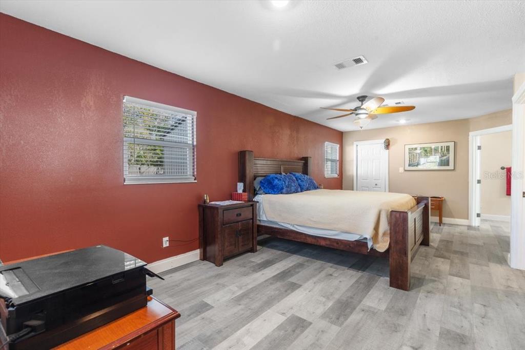 7226 Alafia Ridge Loop Riverview, FL 33569 - Photo 20 of 51 a bed room with a bed and a window