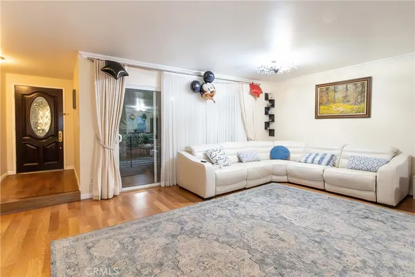 $749,000 | 9551 VÃa Ricardo, Burbank, CA 91504