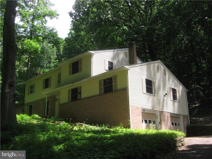 92 Pugh Road Wayne, PA 19087 - Photo 2 of 9