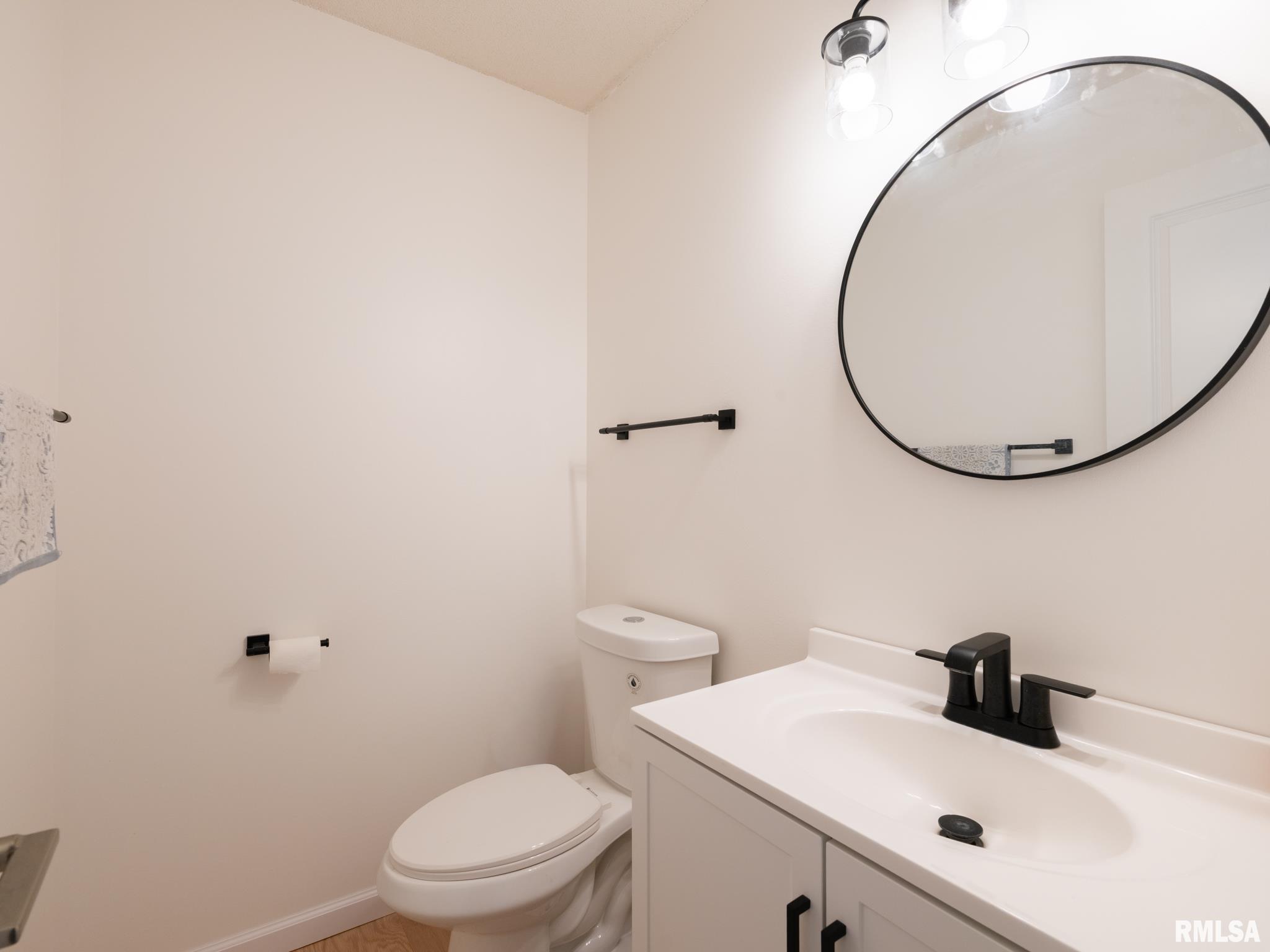 6607 North Camelot Road Peoria, IL 61615 - Photo 29 of 75
