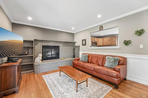 $689,000 | 1295 Marian Way, Petaluma, CA 94954
