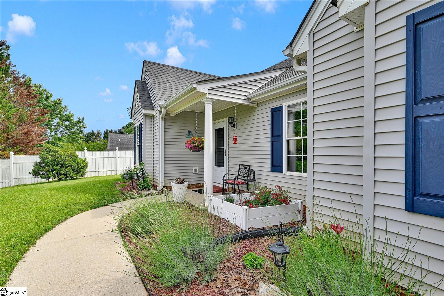 205 Willow Leaf Drive Seneca, SC 29672 - Photo 2 of 42