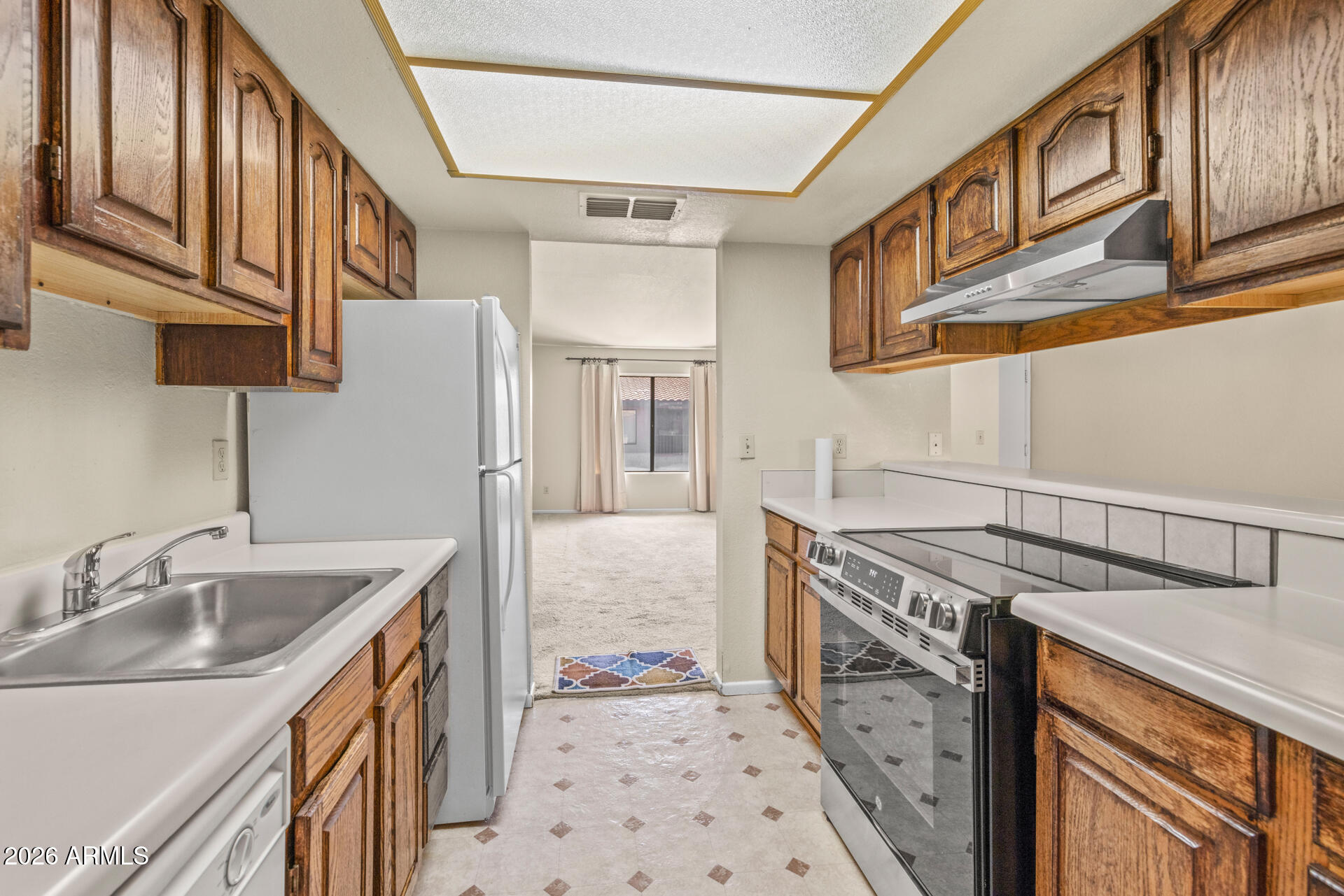 1402 East Guadalupe Road, Unit 215 Tempe, AZ 85283 - Photo 8 of 24 10)KITCHEN (4)
