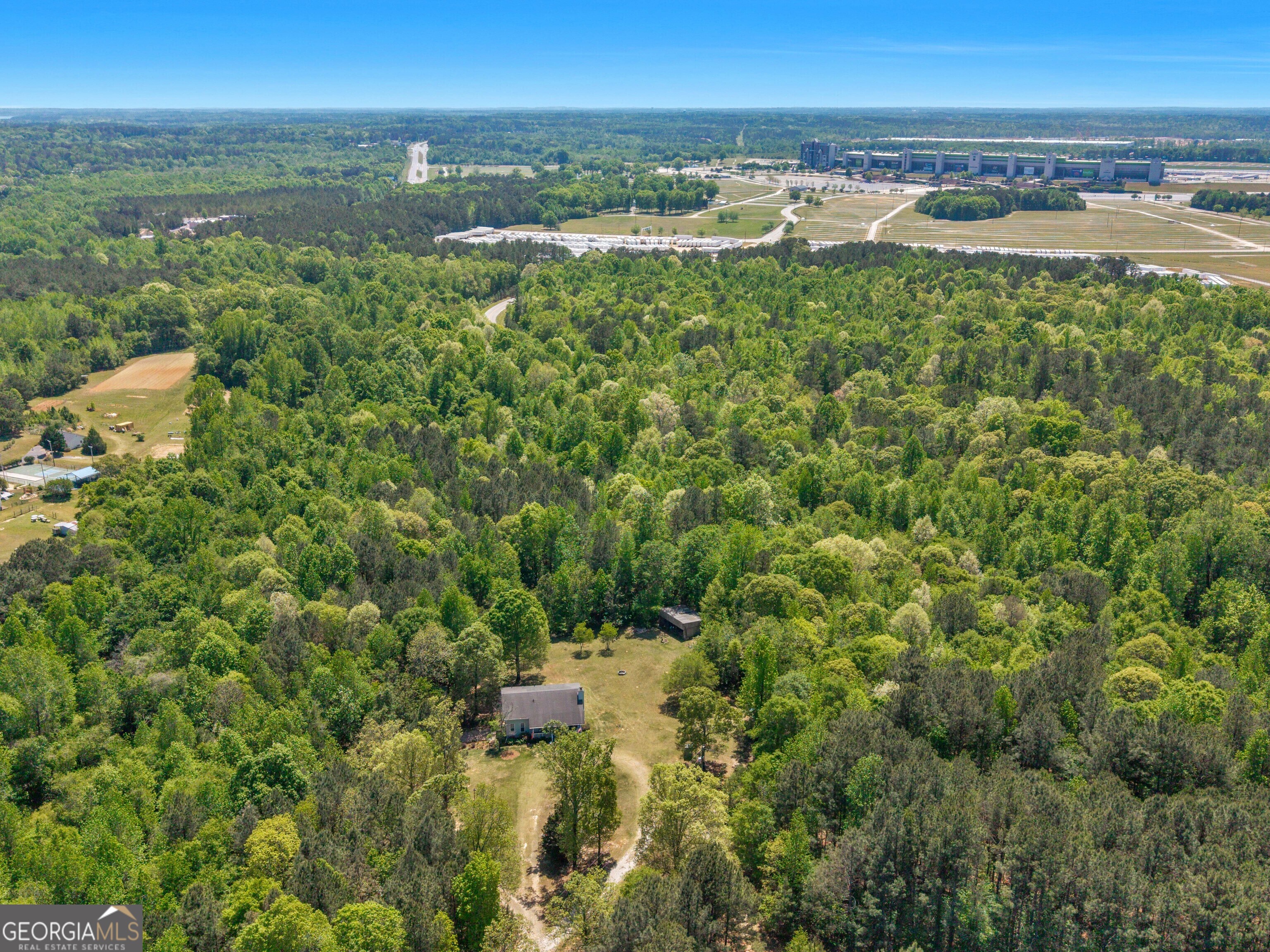 127 Little Road Hampton, GA 30228 - Photo 5 of 13 a view of a city