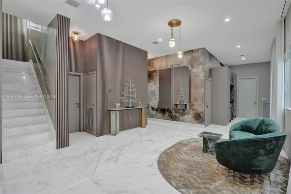 $17,500 | 18985 Atlantic Boulevard, Sunny Isles Beach, FL 33160