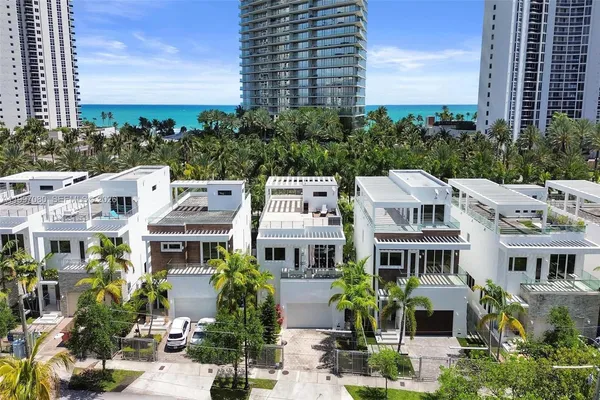 $17,500 | 18985 Atlantic Boulevard, Sunny Isles Beach, FL 33160