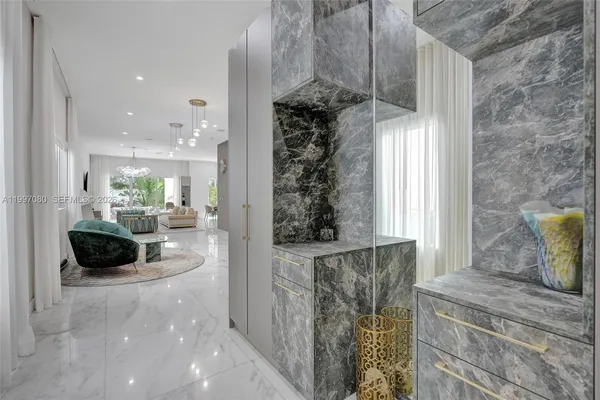 $17,500 | 18985 Atlantic Boulevard, Sunny Isles Beach, FL 33160