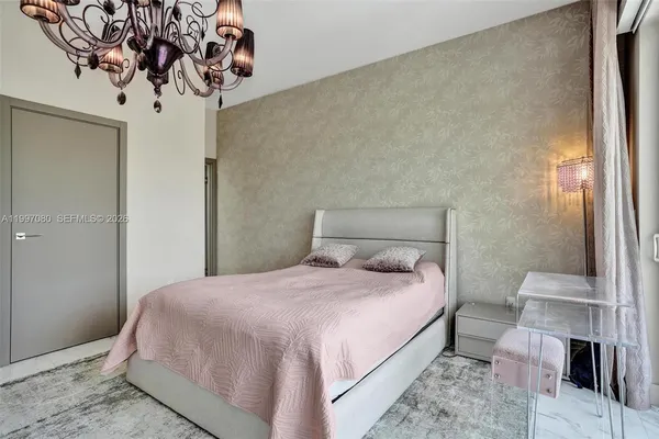 $17,500 | 18985 Atlantic Boulevard, Sunny Isles Beach, FL 33160