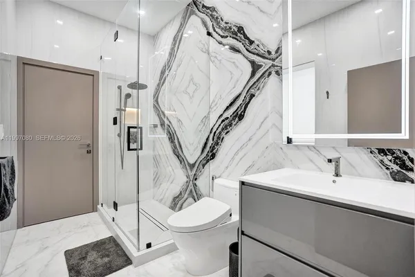 $17,500 | 18985 Atlantic Boulevard, Sunny Isles Beach, FL 33160