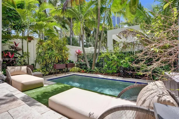 $17,500 | 18985 Atlantic Boulevard, Sunny Isles Beach, FL 33160