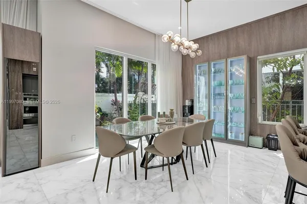 $17,500 | 18985 Atlantic Boulevard, Sunny Isles Beach, FL 33160