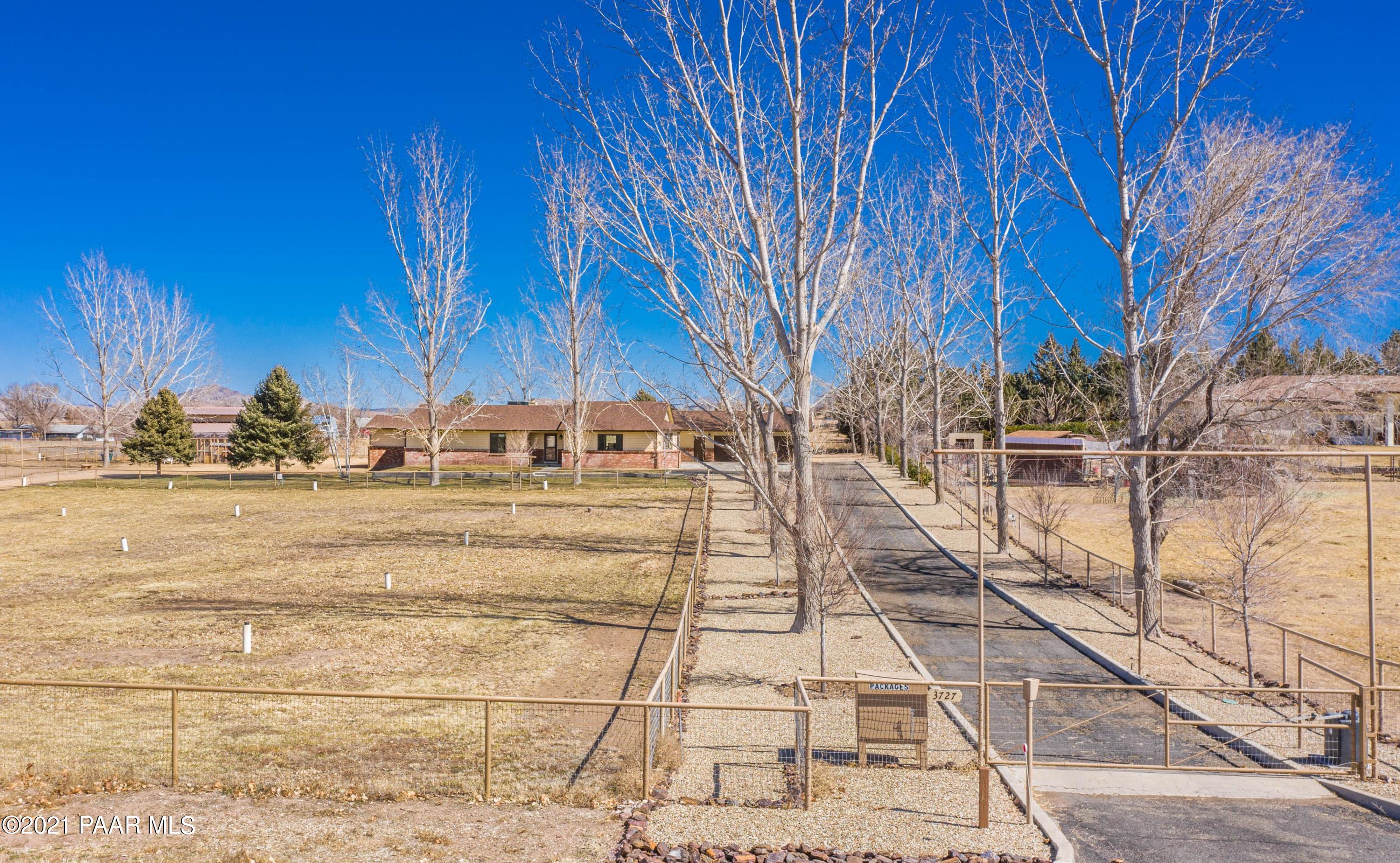 3727 North Reed Road Chino Valley, AZ 86323 - Photo 36 of 45 a view of fountain with a yard