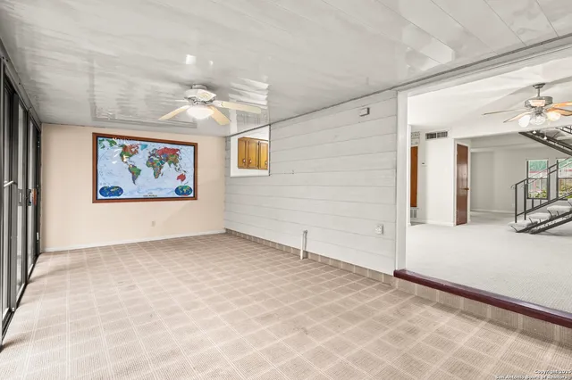 $1,985 | 162 Amistad Boulevard, Universal City, TX 78148