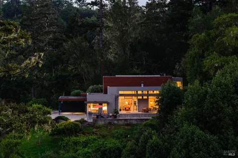 $3,200,000 | 65 Kyleswood Place, Point Reyes Station, CA 94956