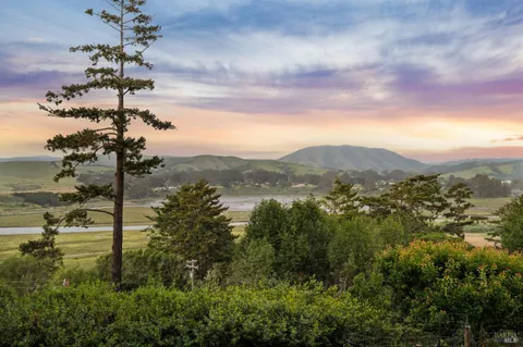$3,200,000 | 65 Kyleswood Place, Point Reyes Station, CA 94956