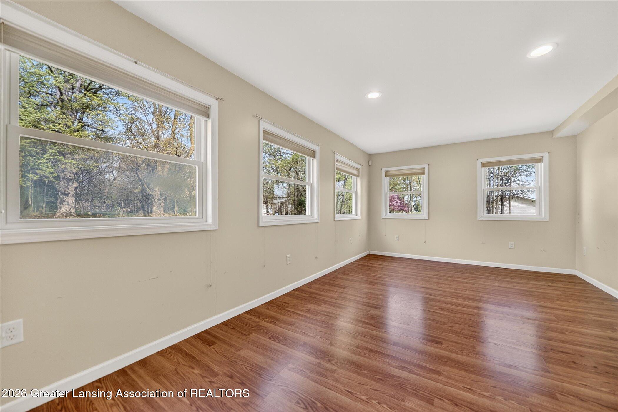 6015 South Stine Road Olivet, MI 49076 - Photo 8 of 34 08-6015-S-Stine-Charlotte-MI-48813-Windo