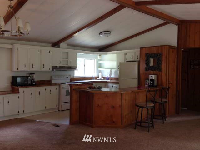 1005 Southwest Berry Lake Road Port Orchard, WA 98367 - Photo 11 of 20 Gallery Image 11