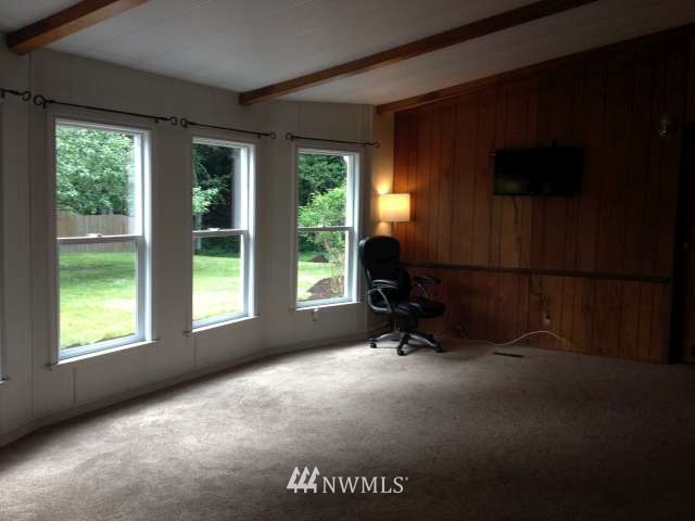 1005 Southwest Berry Lake Road Port Orchard, WA 98367 - Photo 4 of 20 Gallery Image 4