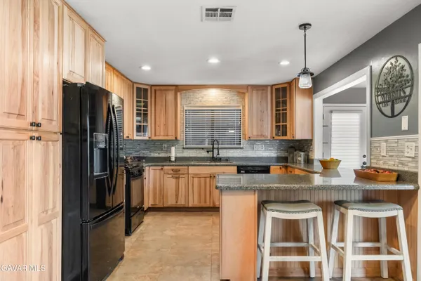 $561,000 | 28050 Black Gold Way, Tehachapi, CA 93561