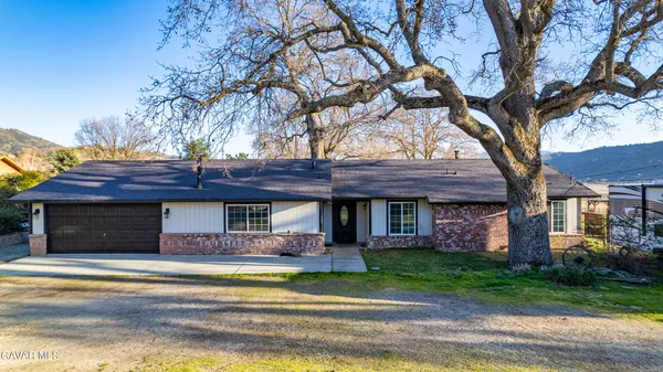 $561,000 | 28050 Black Gold Way, Tehachapi, CA 93561