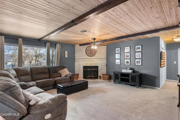 $561,000 | 28050 Black Gold Way, Tehachapi, CA 93561