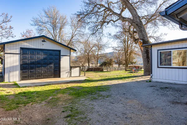 $561,000 | 28050 Black Gold Way, Tehachapi, CA 93561