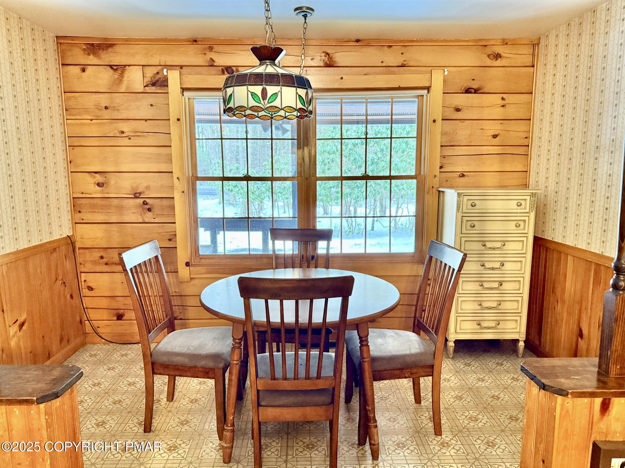 992 South Old Stage Road Albrightsville, PA 18210 - Photo 24 of 86 Breakfast Nook