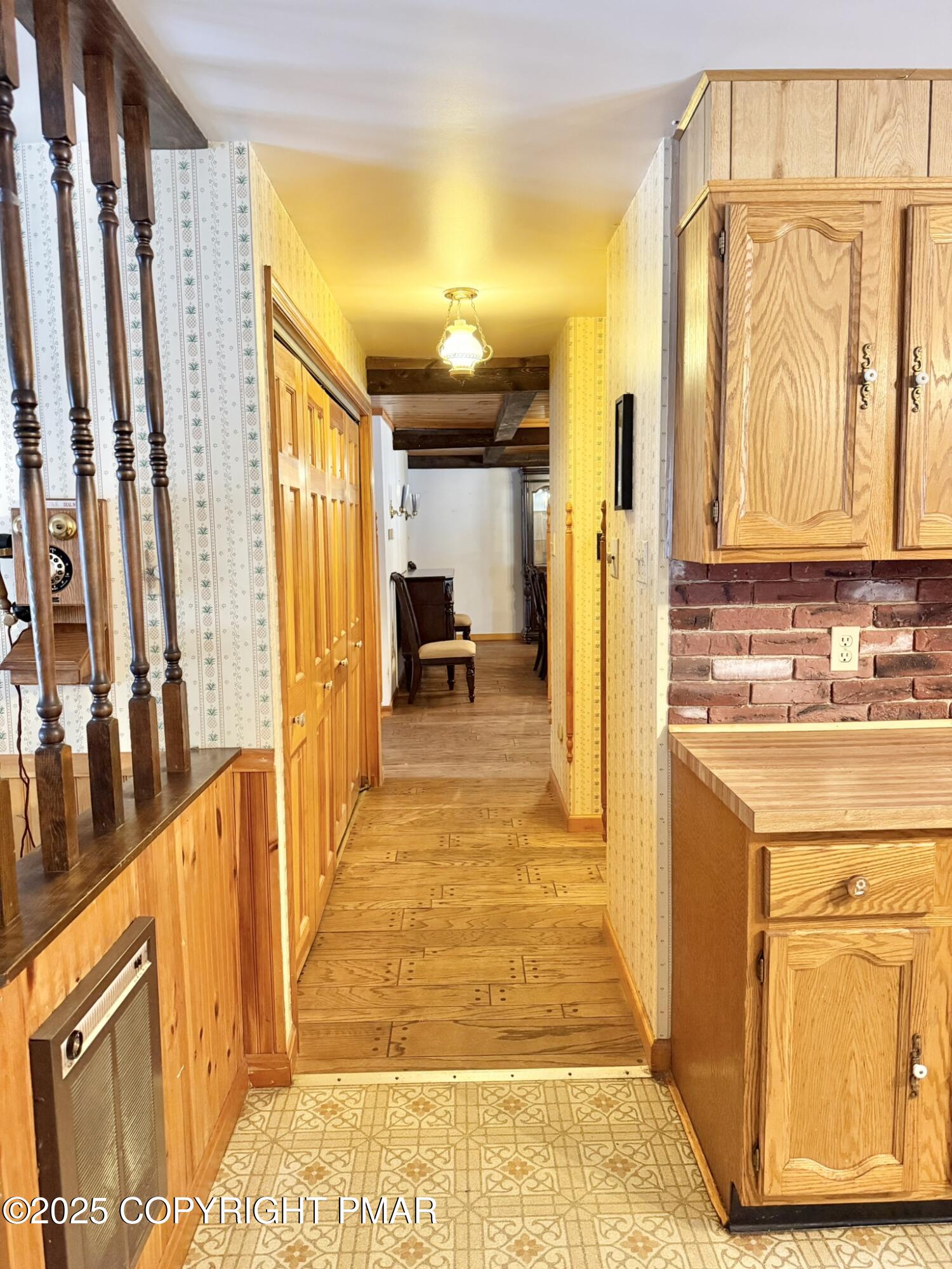 992 South Old Stage Road Albrightsville, PA 18210 - Photo 30 of 86 Hallway