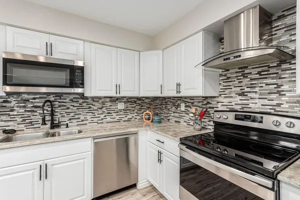 $1,900 | 5226 North 20th Street, Unit C5, Phoenix, AZ 85016