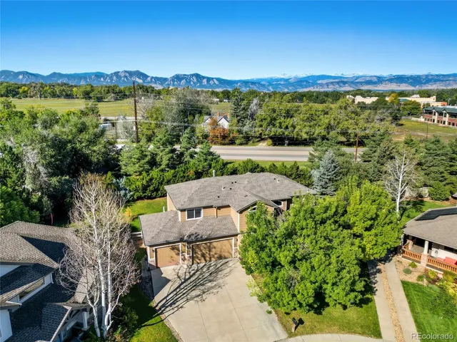 a view of lake and houses with outdoor space
