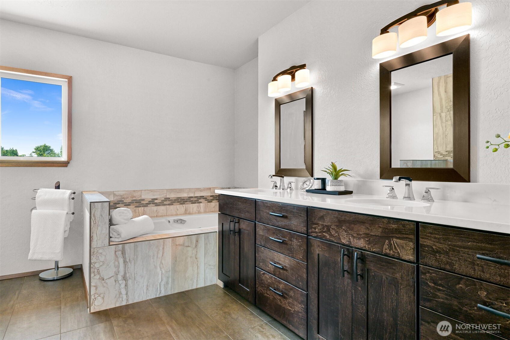 2752 Douglas Road Ferndale, WA 98248 - Photo 28 of 40 Gallery Image 28