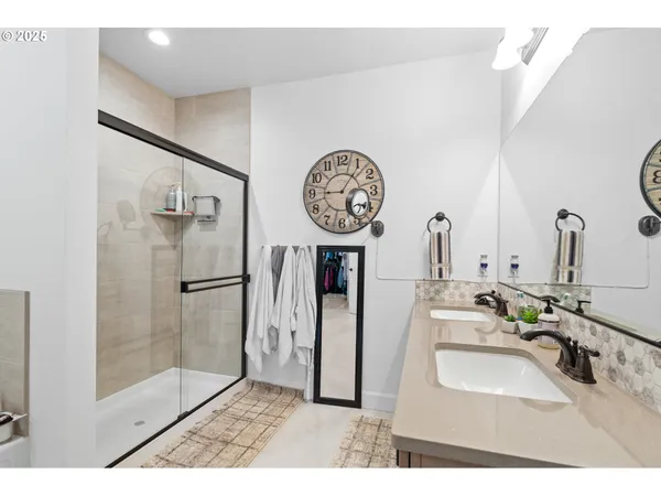 $529,900 | 827 East Autumn Avenue, Hermiston, OR 97838