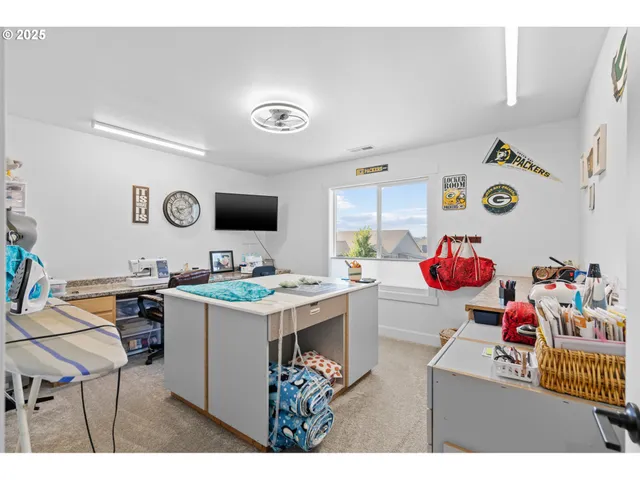 $549,950 | 827 East Autumn Avenue, Hermiston, OR 97838