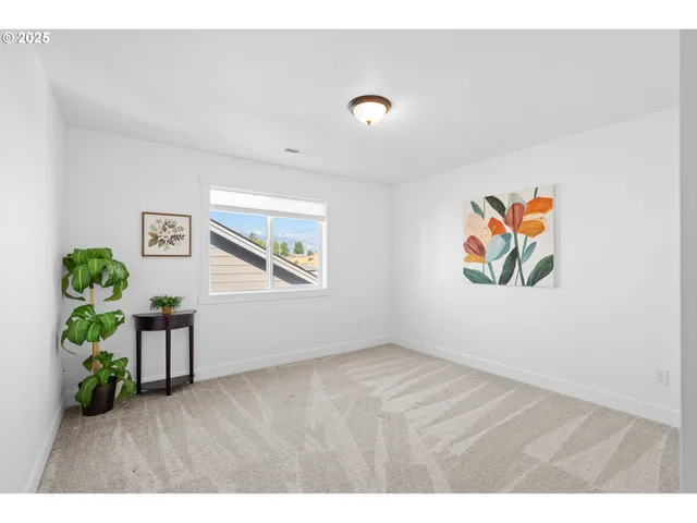 $549,950 | 827 East Autumn Avenue, Hermiston, OR 97838