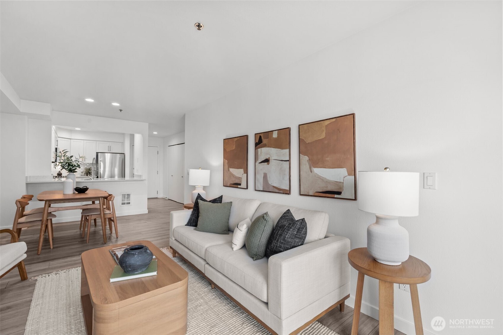 701 Galer Street, Unit 505 Seattle, WA 98109 - Photo 3 of 40
